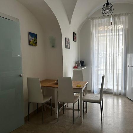Апартаменты G House 100 Катания Экстерьер фото