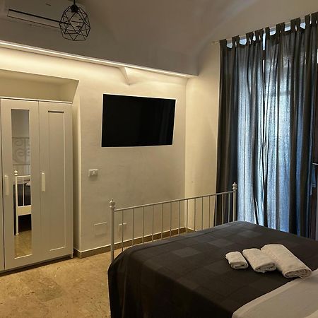 Апартаменты G House 100 Катания Экстерьер фото
