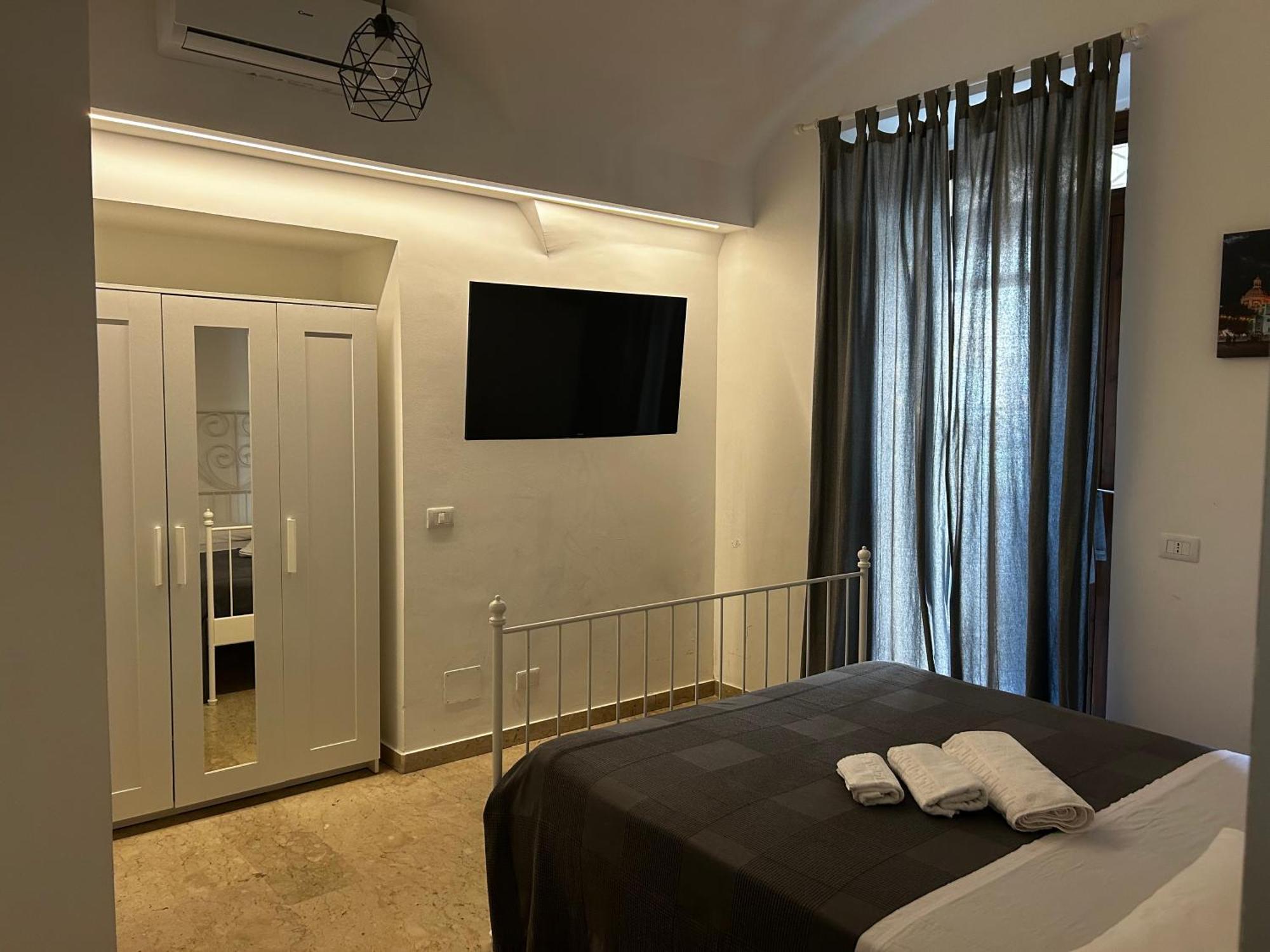 Апартаменты G House 100 Катания Экстерьер фото
